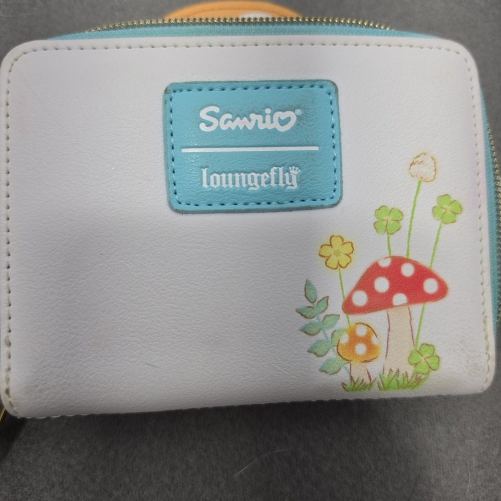 Sanrio Loungefly Cinnamoroll Mushroom Fuzzy Zipper Wallet Used G - Picture 5 of 8